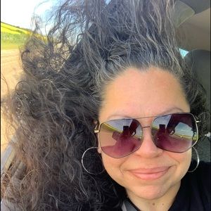 Meet your Posher, Shannon